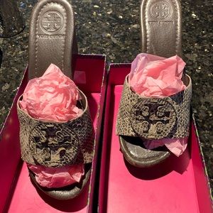 Size 7 Tory Birch wedge snakeskin style